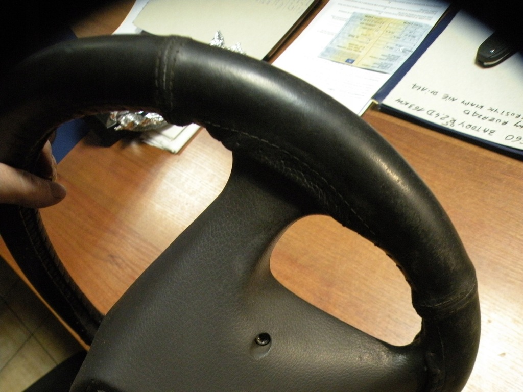 фото №10, Volvo s40 v40 97-01 повітропровід + накладка шкіра