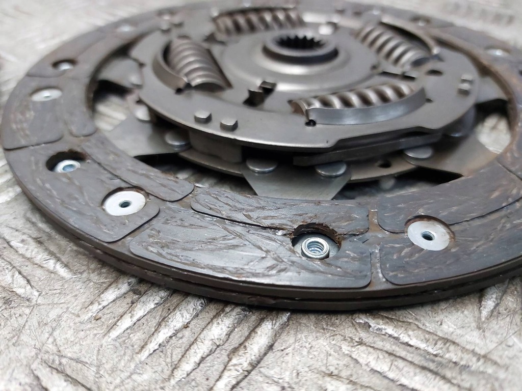 фото №3, Сцепление диск + прижим ford fusion i 1.6 16v