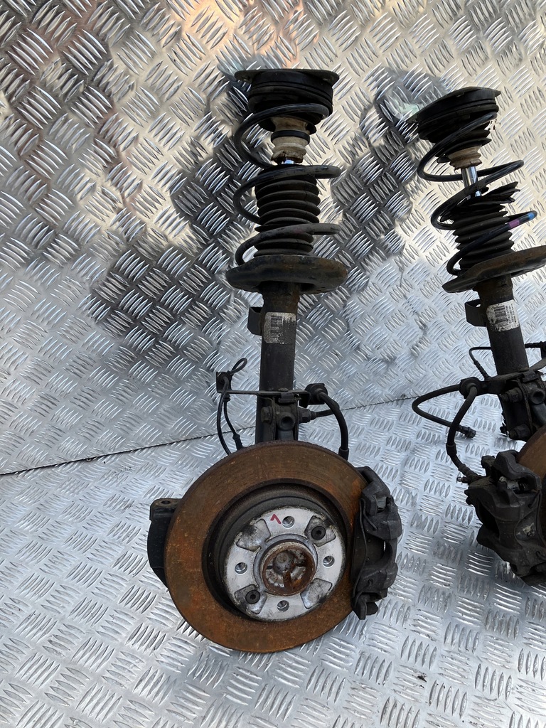 фото №1, Амортизационная стойка поворотный кулак smart fortwo w453 1.0 sce