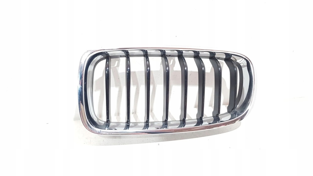 фото №1, Bmw 3 f30 f35 f31 2012 левая сторона решётка радиатора радиатора / решётка радиатора