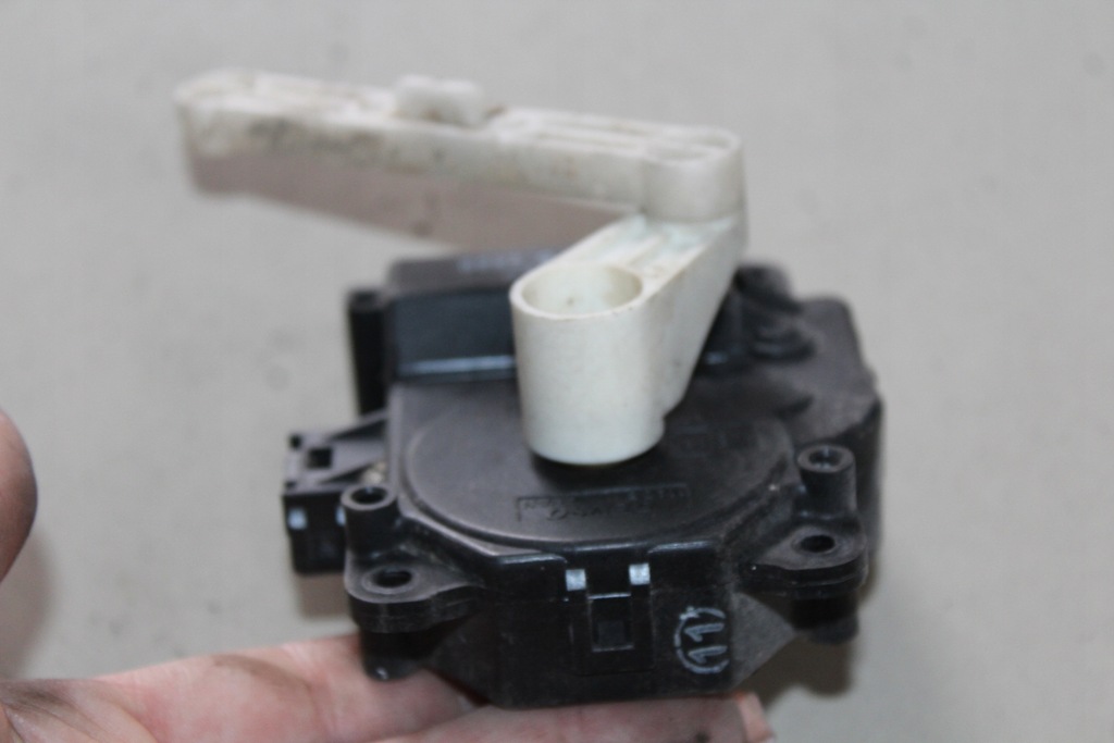 фото №7, Avensis verso моторчик отопителя europa 063700-8600