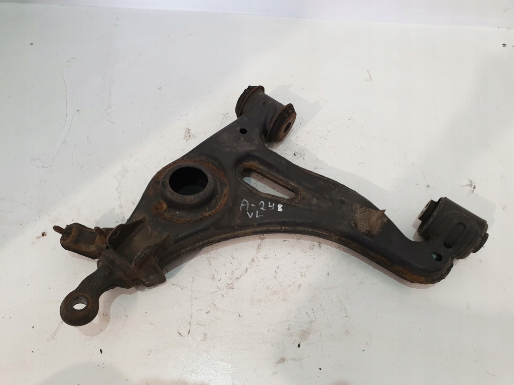 фото №1, Рычаг левый перед mercedes r170 2.0 99