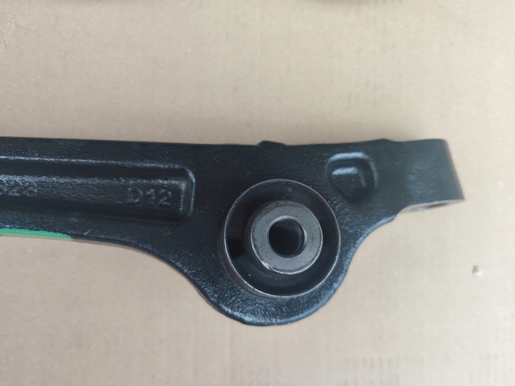 фото №6, Dodge challenger charger srt передній важіль 2015+