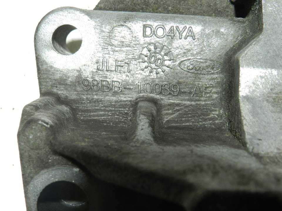 Кронштейн основа генератора focus mk1 1.8 2.0 16v в Україні