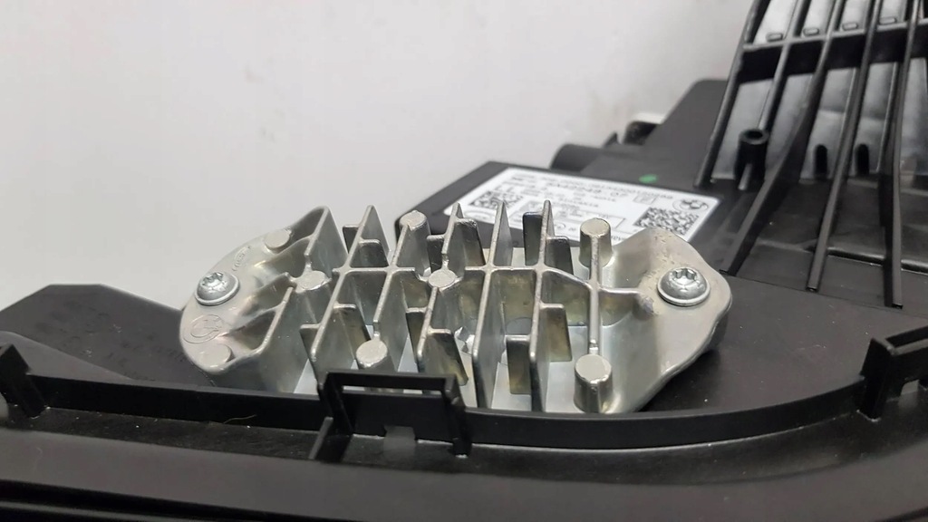 фото №8, Лампа перед права bmw 2 active tourier full led 21-