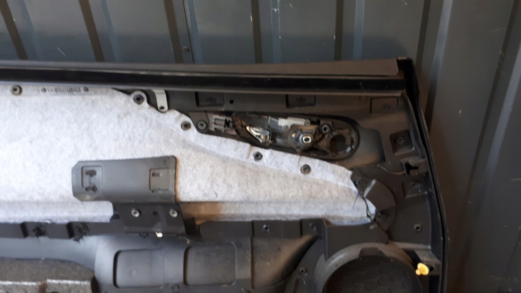 фото №9, Обшивка дверь правый перед fiat grande punto