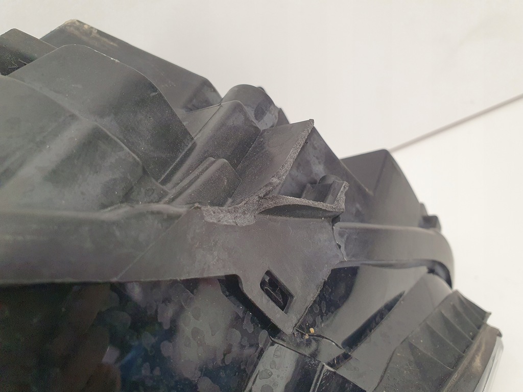 фото №15, Vw golf 7 sportsvan lift led лампа правая передняя