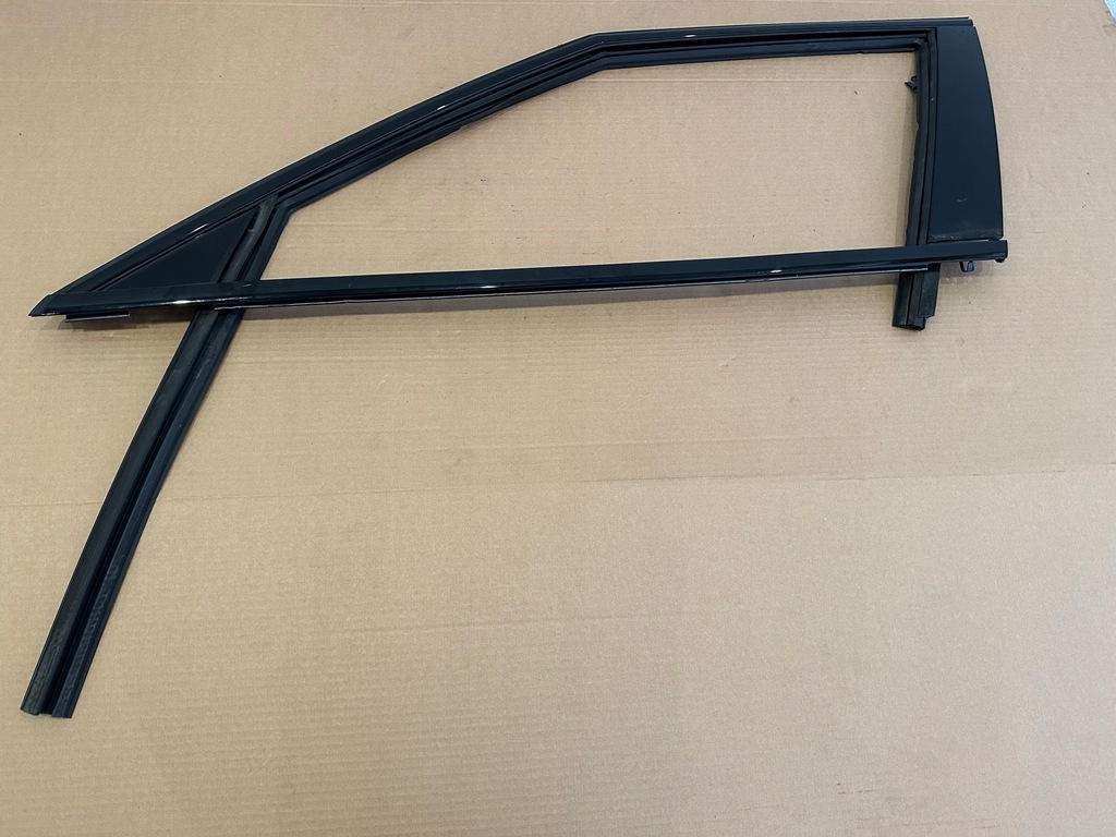 фото №1, Polestar 2 прокладка рамка молдинг скло ліва передня black