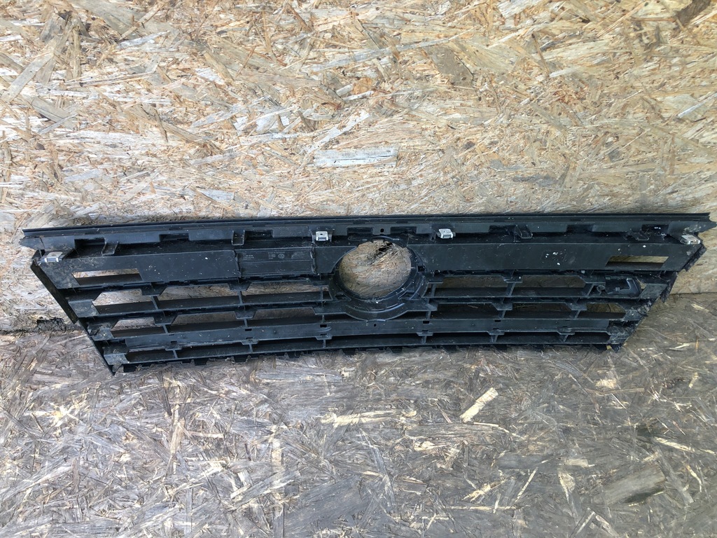 фото №3, Решётка радиатора vw touareg r line перед