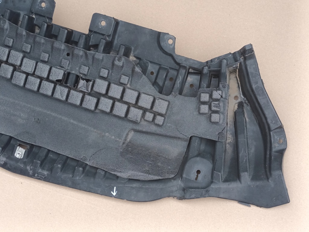 фото №7, Защита плита pod бампер mercedes c-klasa w205 a205 перед