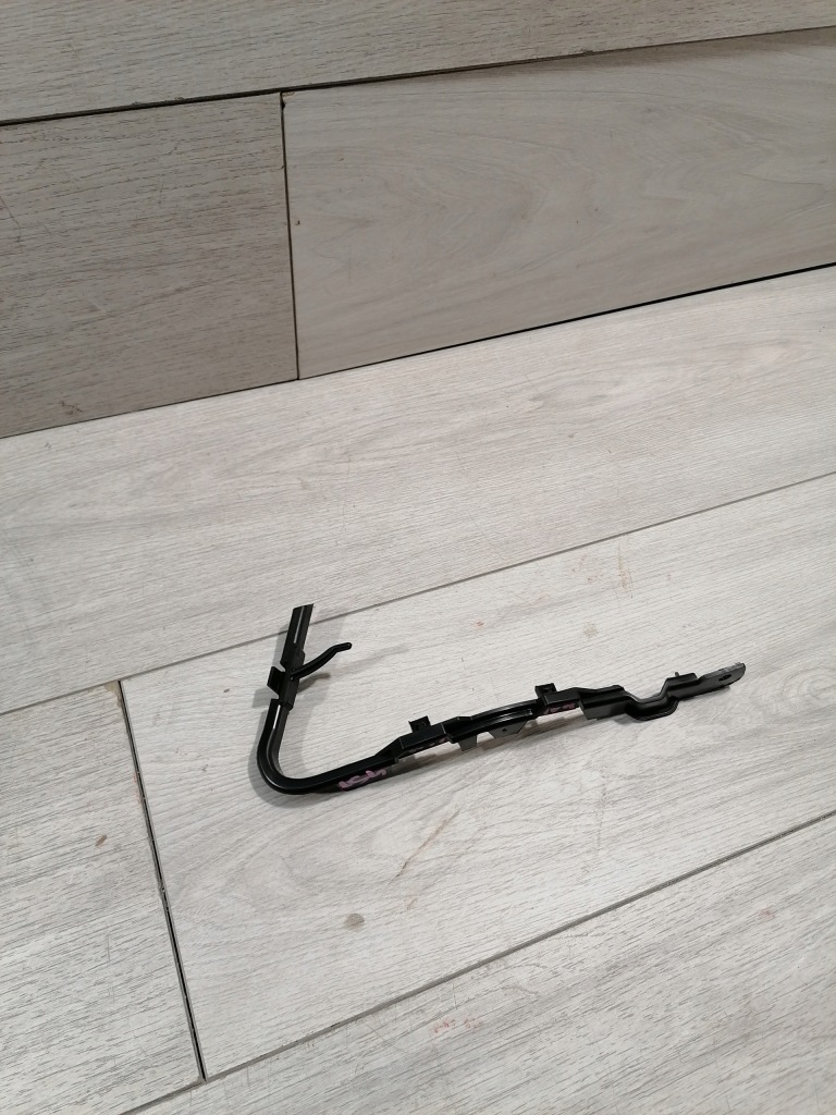 фото №1, Chrystler напрямна бампер правий 5113136aa