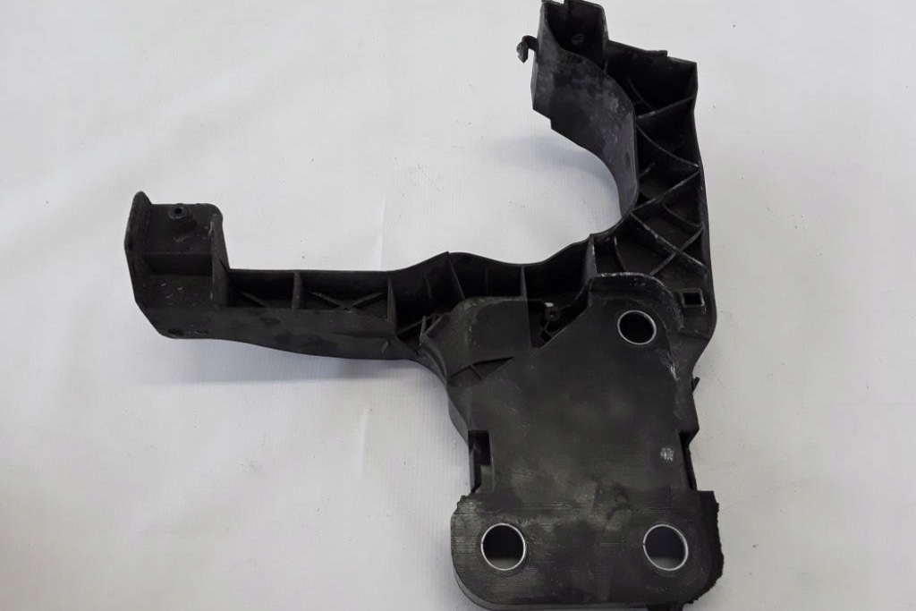 фото №1, Другое запчасти кузов renault grand scénic ii jm0/1_ 8200137495 1.5l