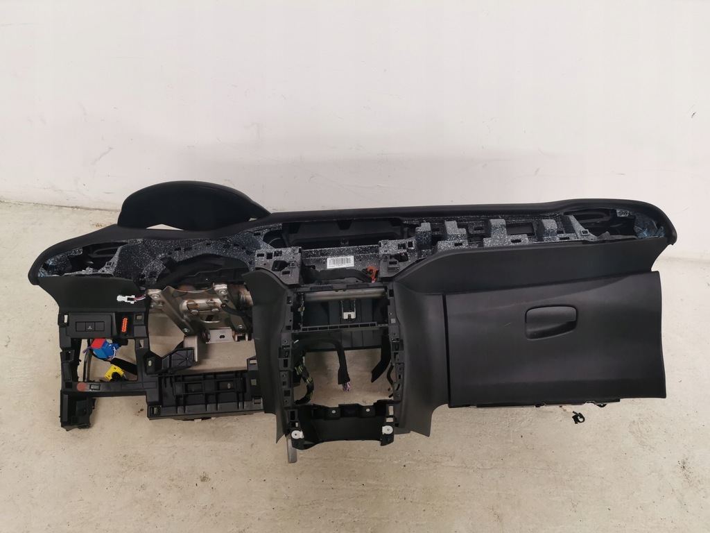 фото №1, Панель приладів консоль citroen c3 ds3