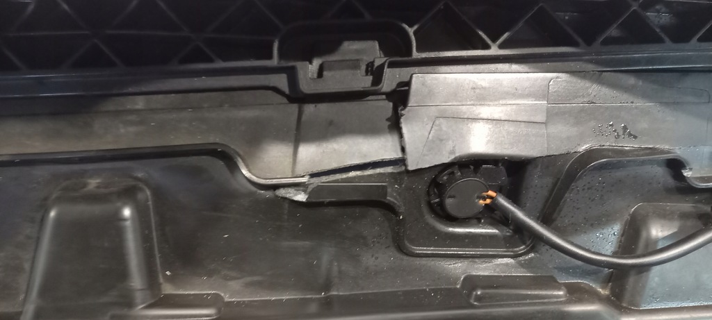 фото №7, Golf vii шторка жалюзи впуск 5g0122327b