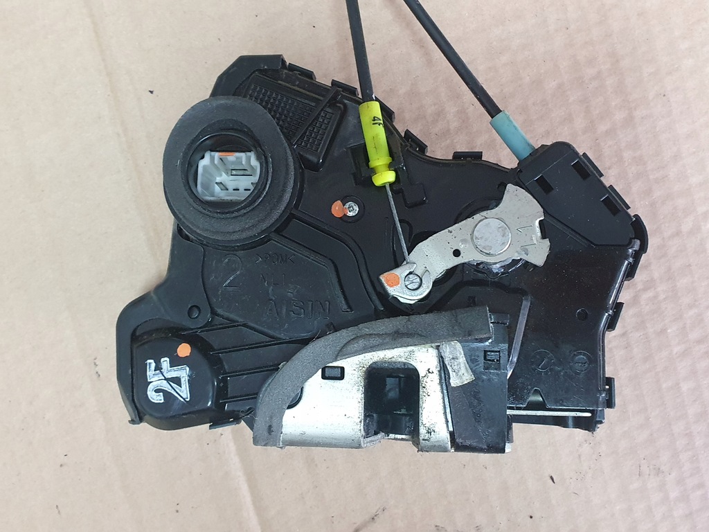 фото №1, Toyota corolla e15 07-10 2pin замок перед правий