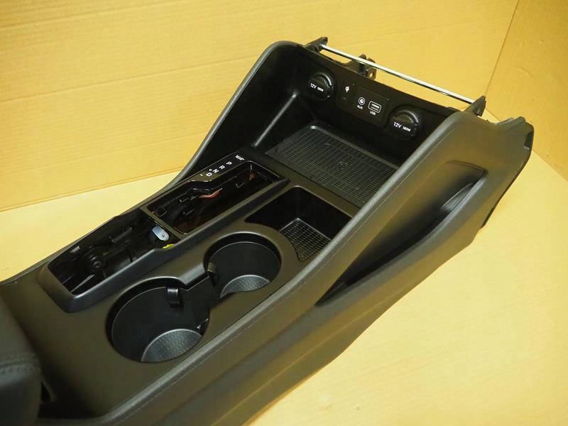 фото №8, Туннель средний подлокотник hyundai tucson iii