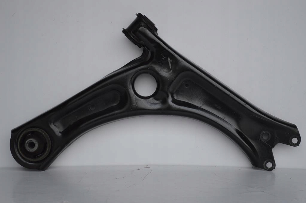 фото №1, Рычаг правый перед передний vw caddy 1k0407152bg