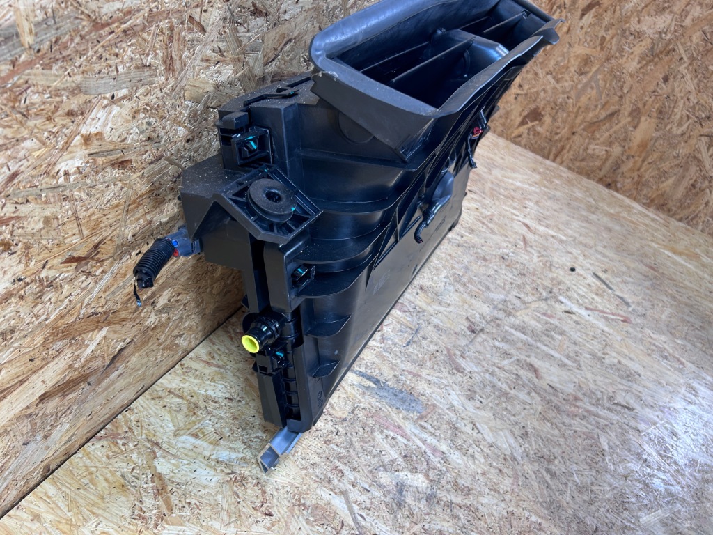 Ремінь передній підсилювач балка радіатор tesla model y 2020- Доставка