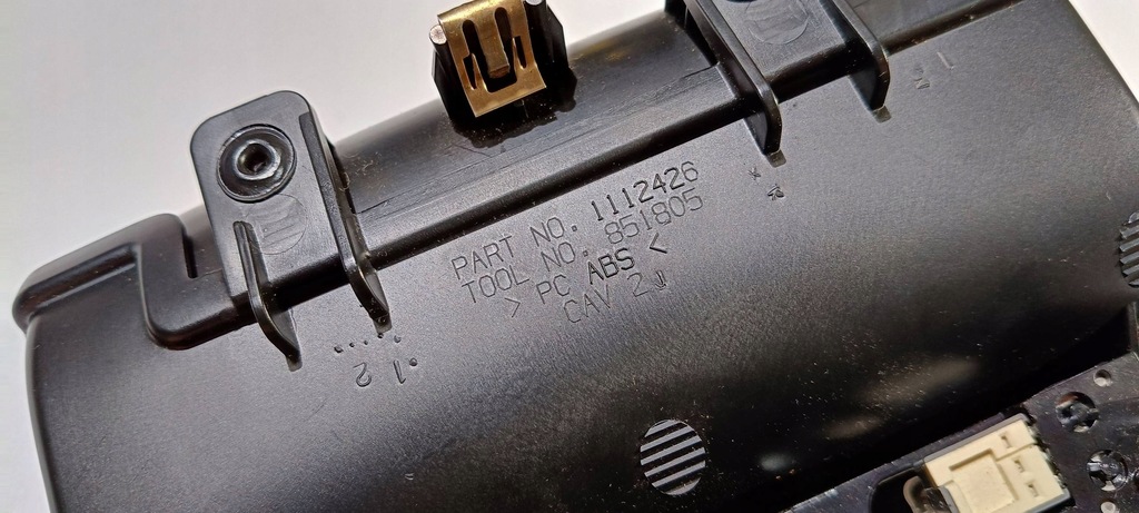 фото №9, Лампа стельовий освітлення салону люк dodge challenger 2015-