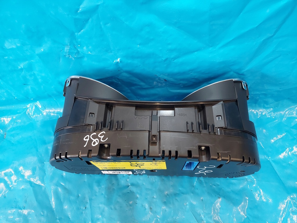 фото №10, Счетчик приборная панель golf vi 1.2 b 5k0920871