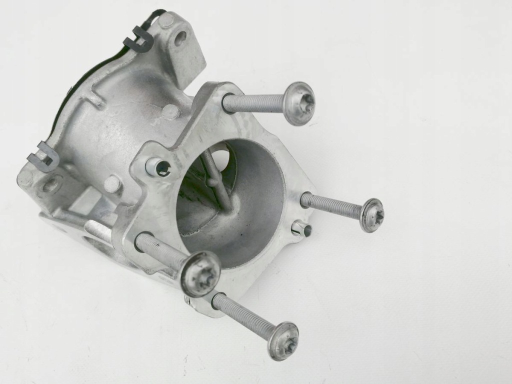 фото №1, Toyota proace 2,0d4d eur6 патрубок дросель