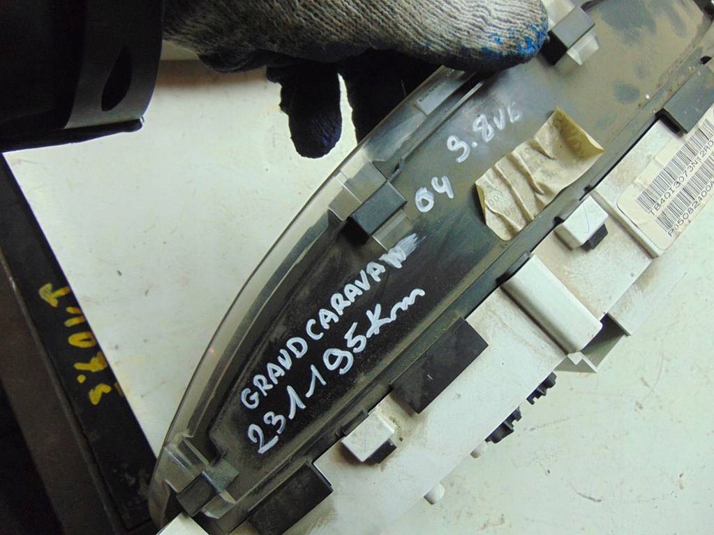 фото №6, Dodge grand caravan iii 3.8 04r счетчик p:231195km