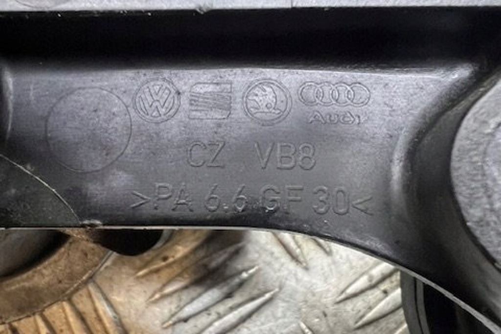 фото №7, Труба охлаждение vw golf vi 5k1 pa66gf30 1.4l бензиновый 90kw 2008