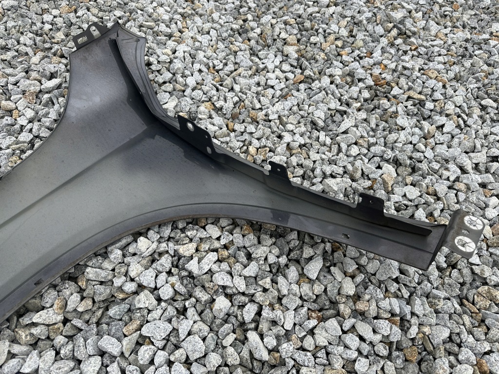 Крыло передний правый перед mercedes gla w156 a1568810201 Доставка