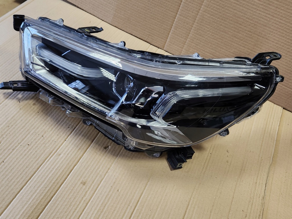 фото №14, Фара toyota hilux 8 lift 20- лівий lub правий 81110-0k941 81150-0kp41