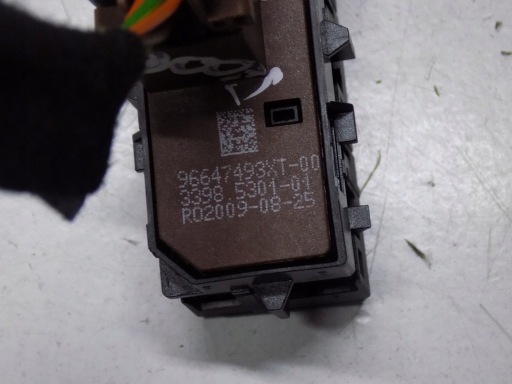 фото №9, Peugeot 3008 1.6 панель перемикач esp pdc