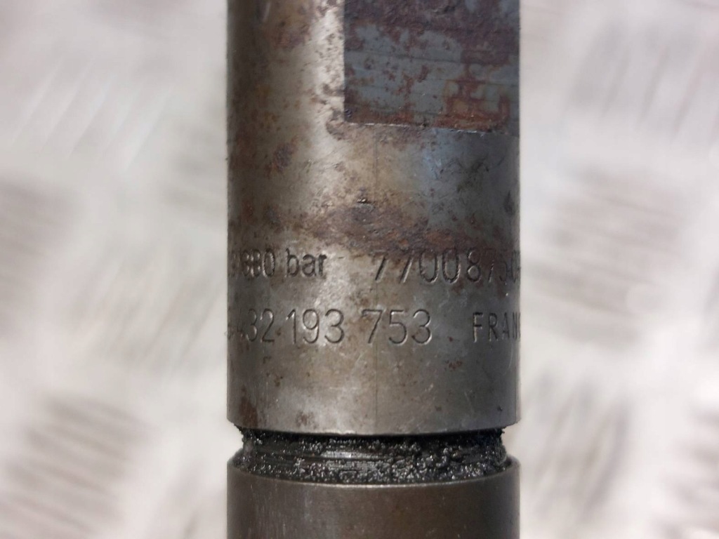 Инжектор форсунка volvo v40 i 1.9 td 0432193754 0432193753 7700875036 Цена