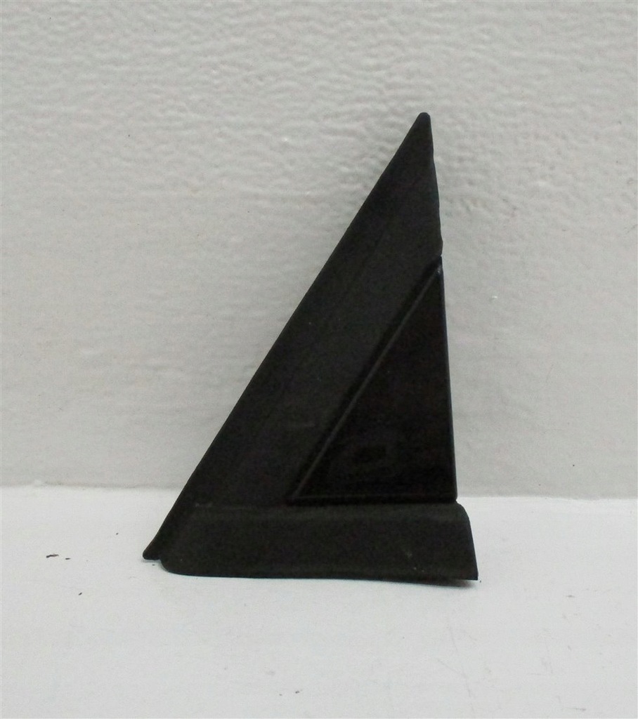 фото №1, Треугольник заглушка крыла левая citroen c5 iii x7