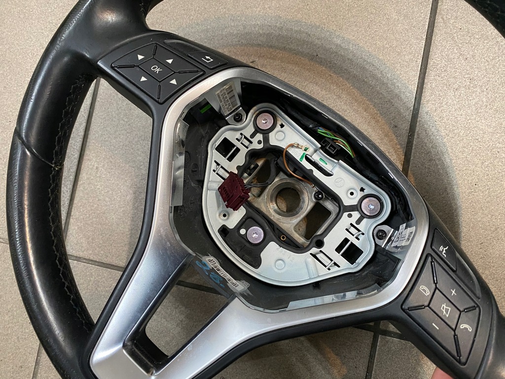 фото №6, 28 mercedes w176 a klasa воздуховод кожа