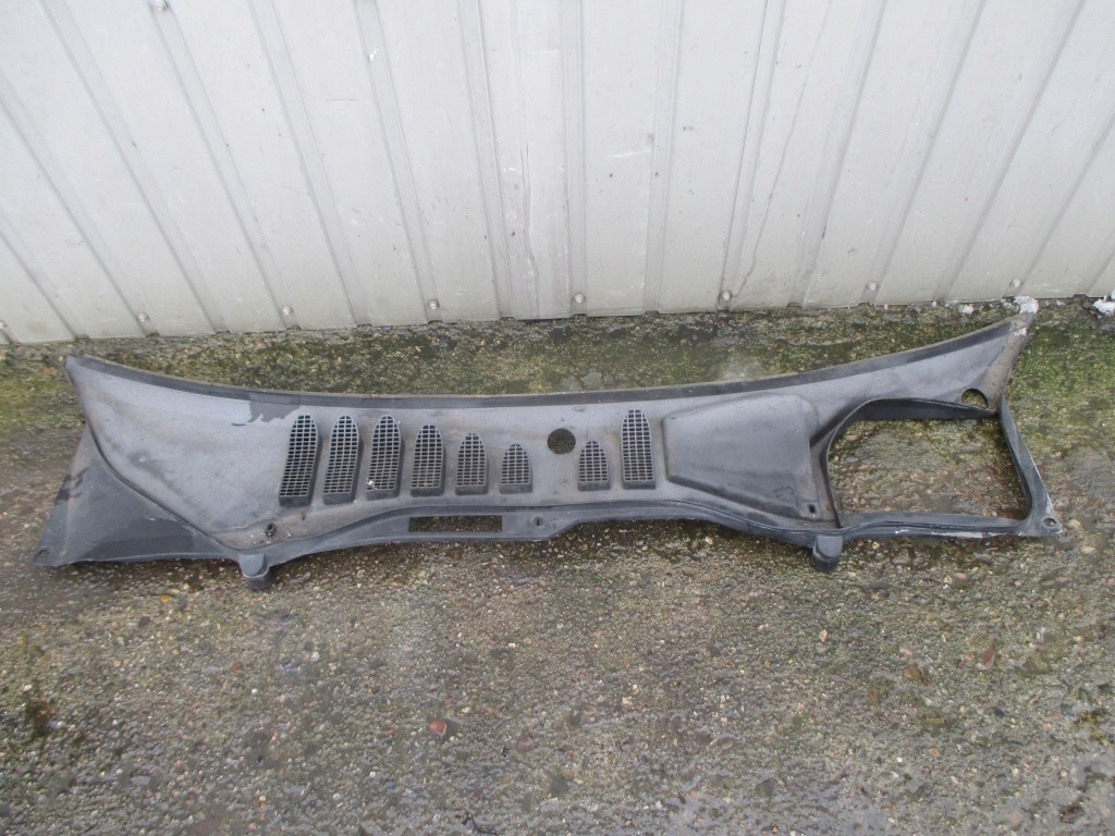 фото №1, Volvo 850 kombi 91-96 жабо пластиковий