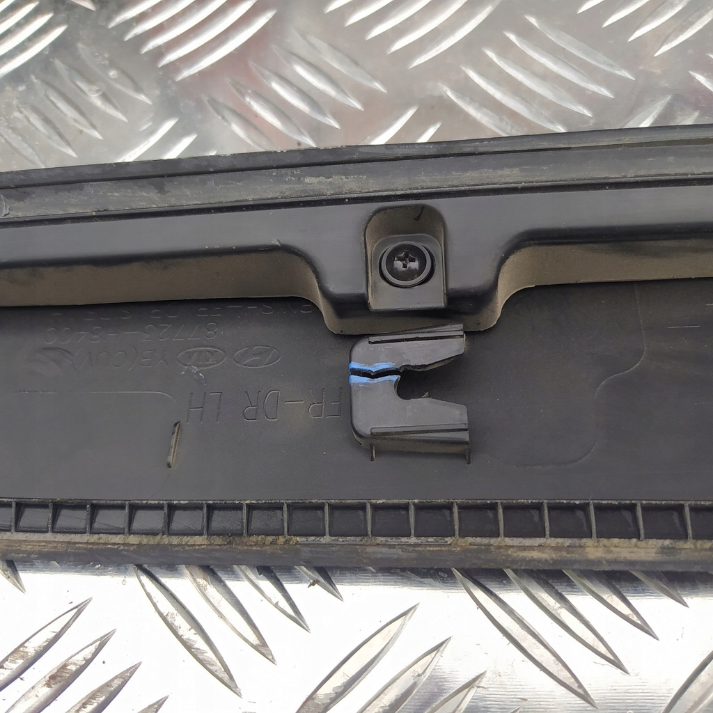 фото №7, Молдинг дверь левый перед kia stonic 87723-h8400