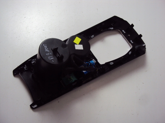 фото №5, Рамка передач панель peugeot 2008 ii 2019-