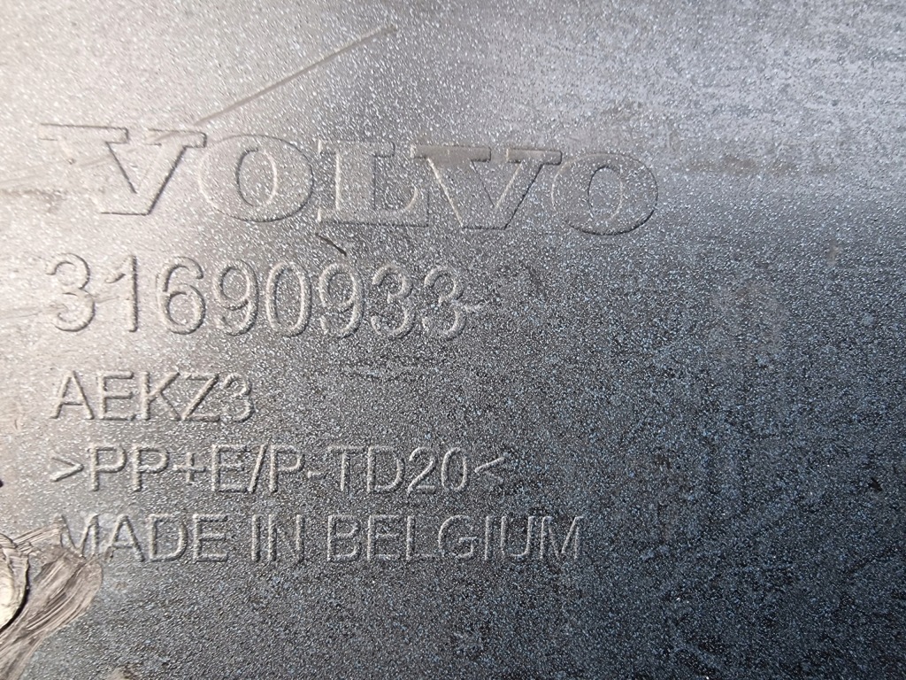 Volvo xc40 xc 40 lift 22- бампер перед передний 31690933 Киев