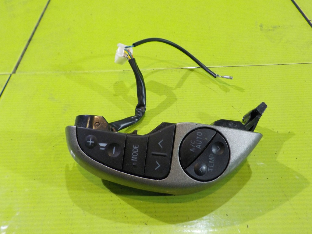 фото №1, Toyota prius ii 07 перемикач керма