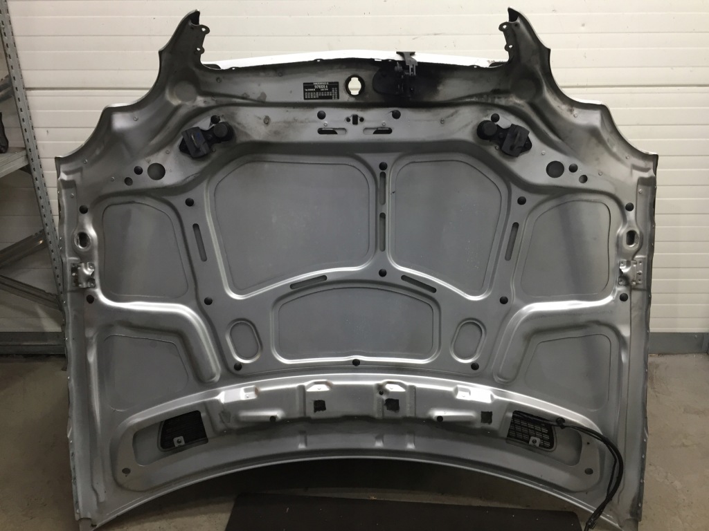 Mercedes c w203 капот крышка двигателя sedan универсал 744 lak 80-150 в Украине