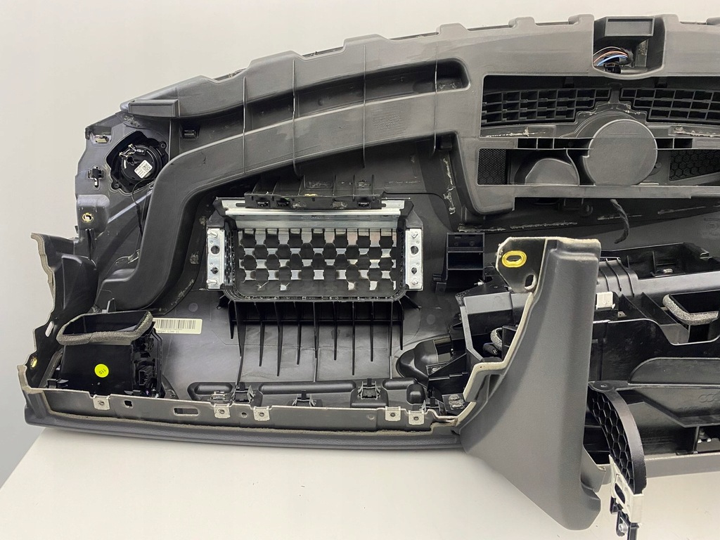 фото №11, Audi a6 c7 4g lift консоль приборная панель приборная декоры 14-