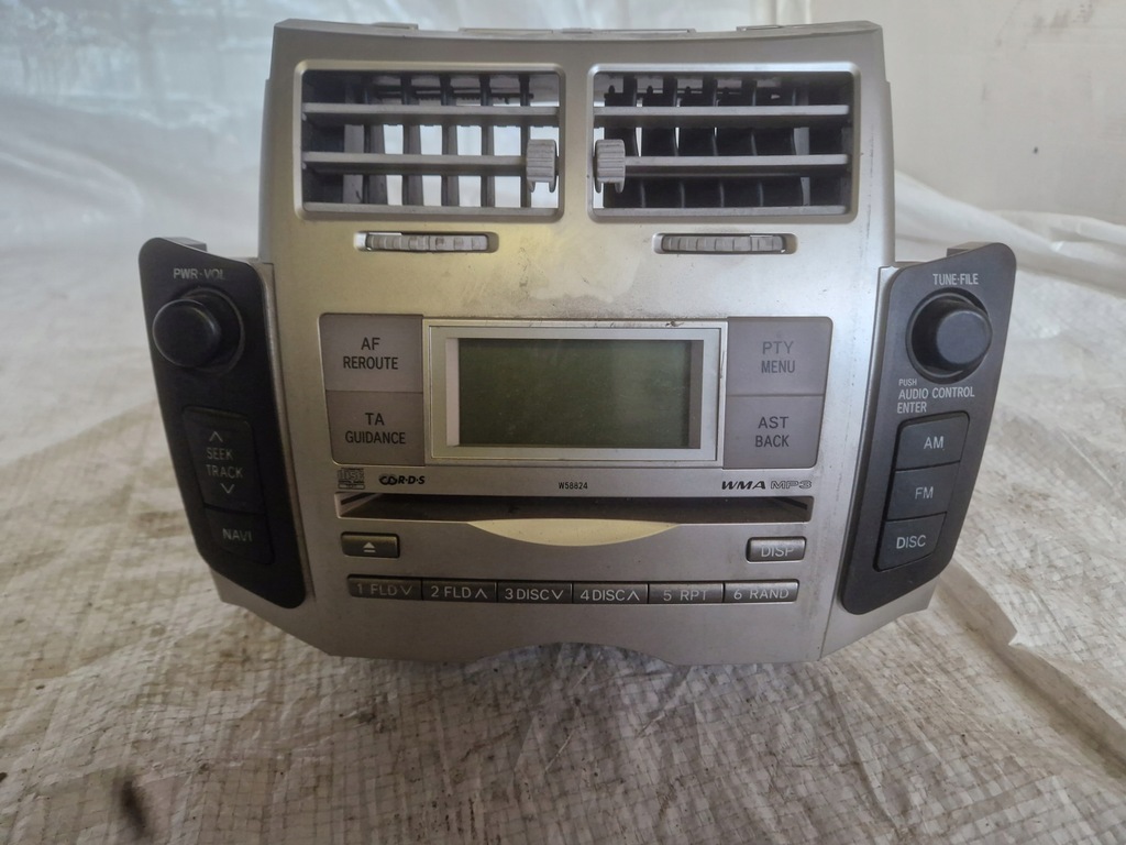 фото №2, Toyota corolla verso ii 86120-0f010 радіопрогравач радіо заводський