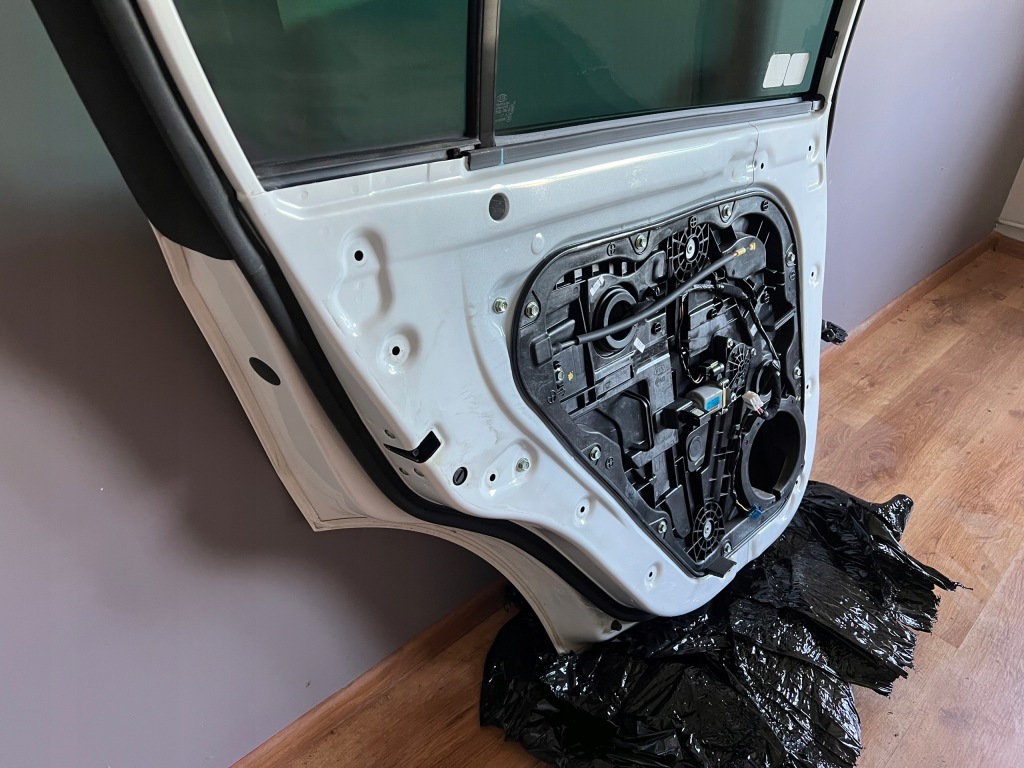 фото №12, Двері лівий задня задні kia sportage iv колір hw2 оригінал