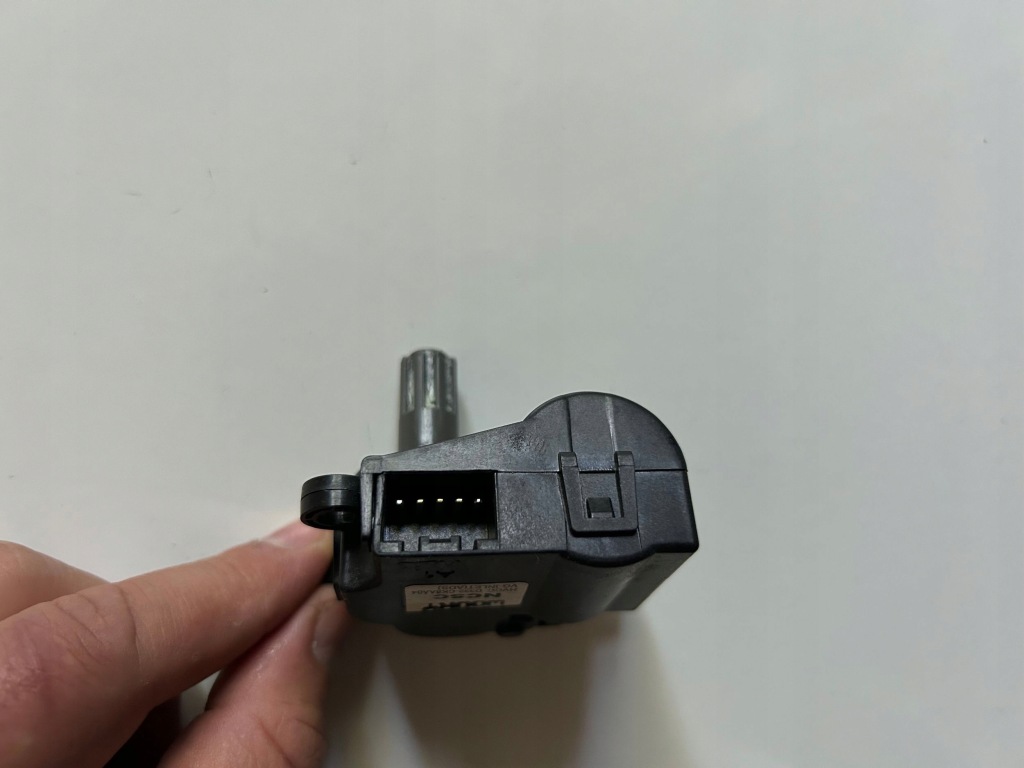 Tesla model s 2014 двигуни вентилятор в Україні