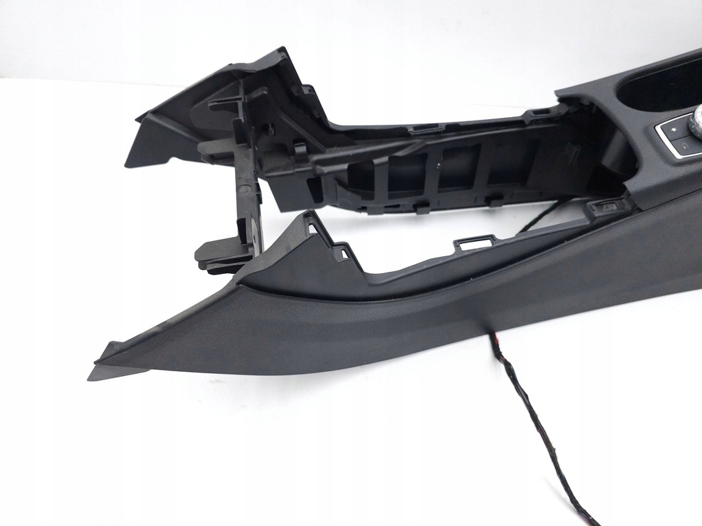 фото №8, Mercedes-benz cla c117 x117 w117 2017 підлокітник тунель середнього