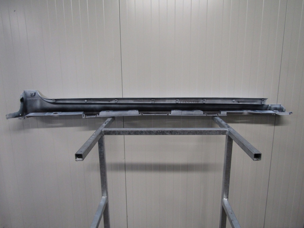 фото №9, Молдинг порог левая toyota yaris 4 iv 20- mazda 2 22- hybrid