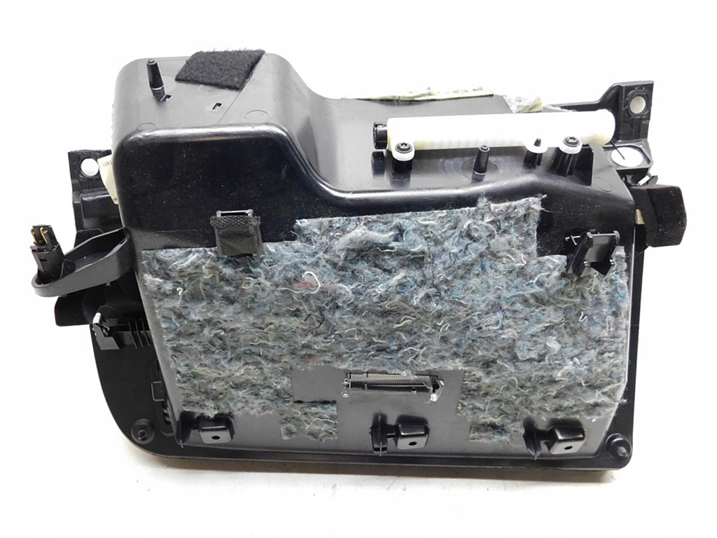 фото №11, Бардачок панели пассажира - alfa romeo giulia eu