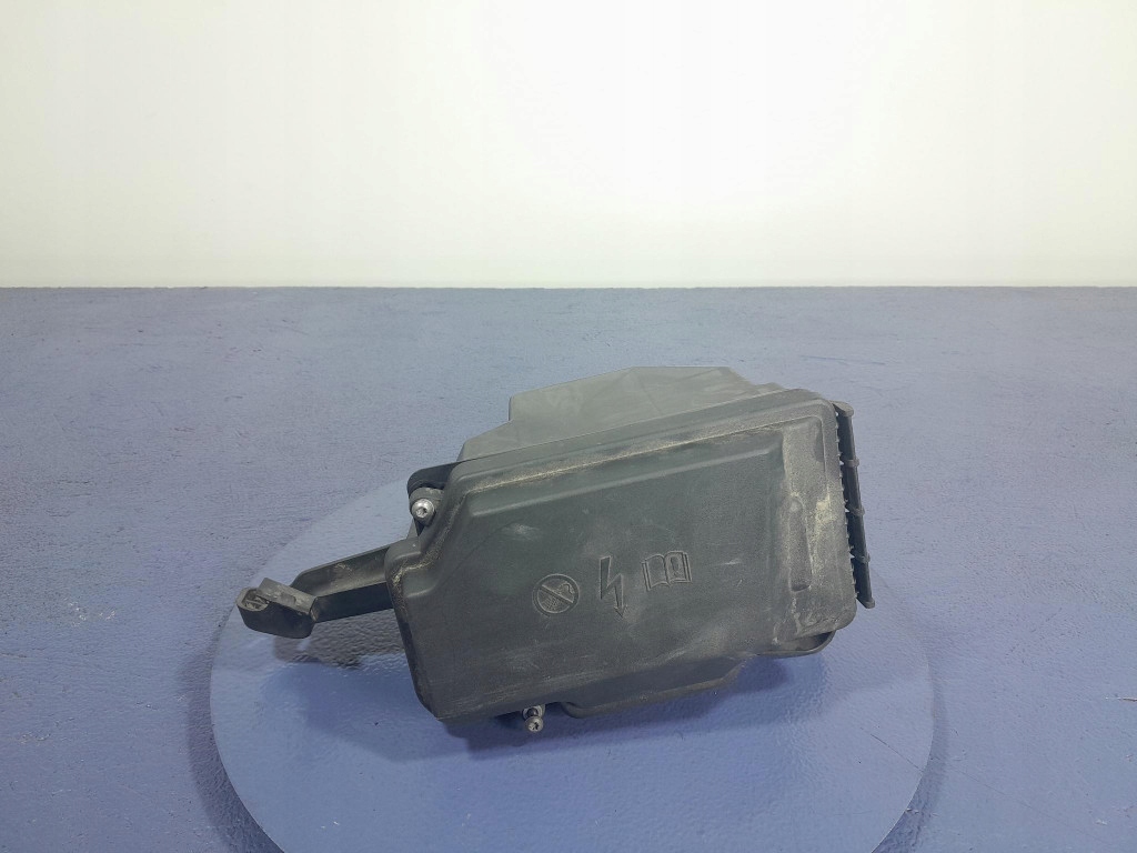 Купити Mercedes gle w167 корпус коробка запобіжників a1675404601