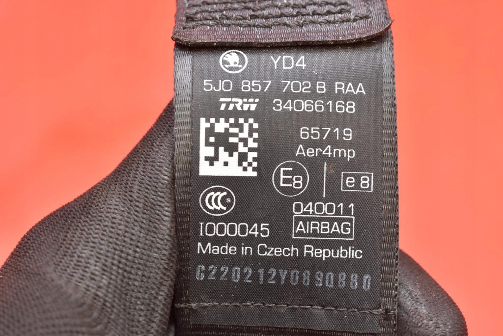 Купити Ремінь безпеки праві перед натягувач європа  5j0857702b skoda roomster 1 1