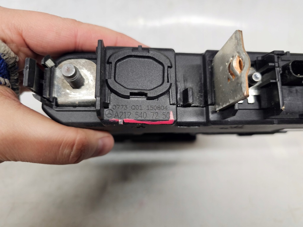 Mercedes e-klasa w212 клемма плюсовая модуль аккумулятор a2125407250 Киев