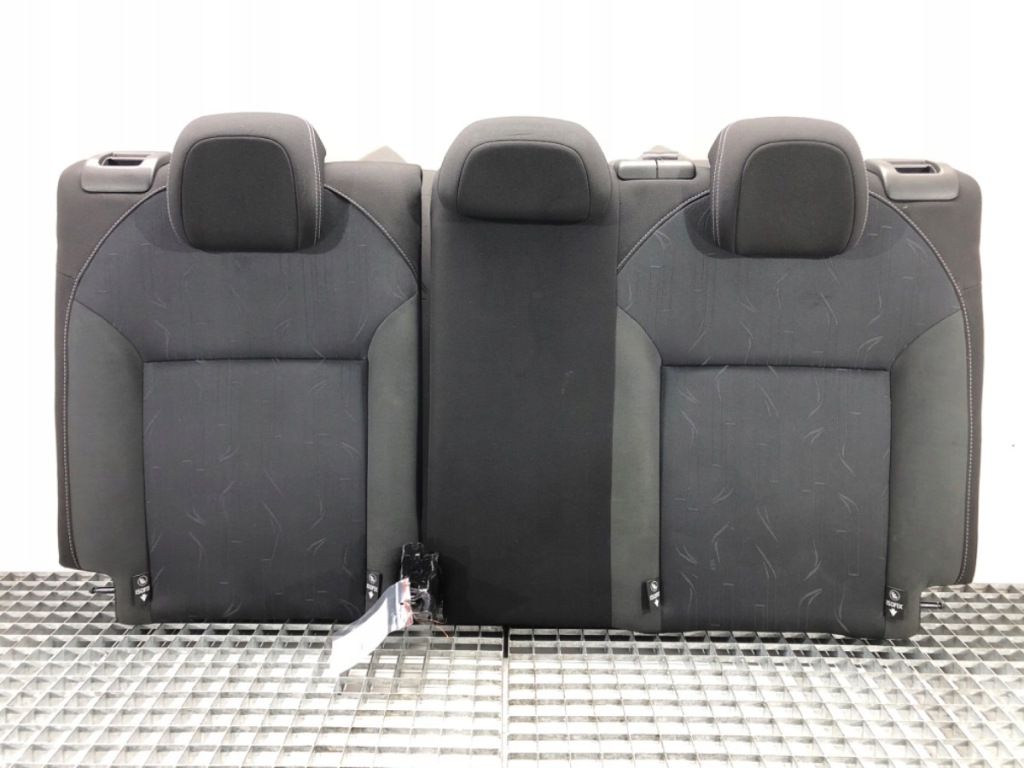 фото №2, Заднє сидіння drugi ряд citroen c4 ii хетчбек сидіння середня